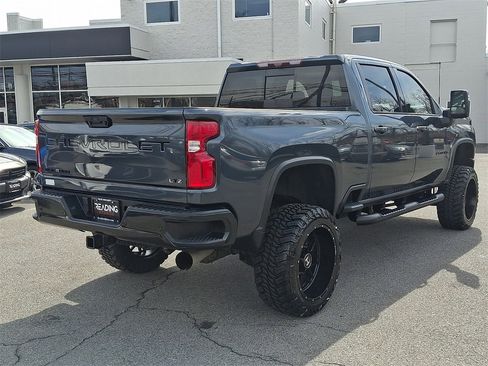 Used 2020 Chevrolet Silverado 2500 LTZ w/ LTZ Premium Package image 5