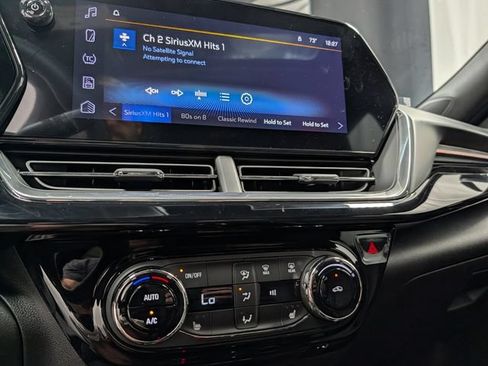 New 2026 Chevrolet Trax RS w/ Sunroof Package FWD image 24