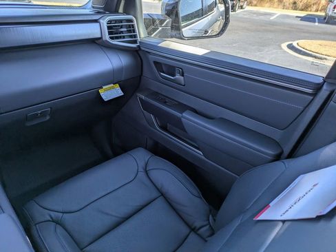 New 2026 Toyota Tundra Platinum AWD/4WD image 17