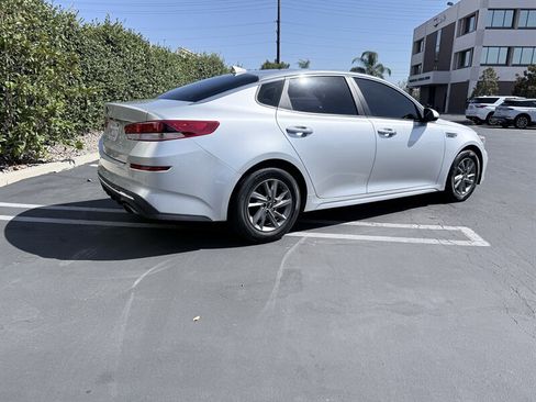 Used 2019 Kia Optima LX FWD image 8