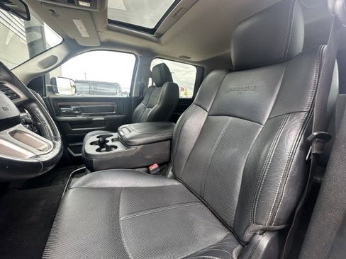 Used 2018 RAM 2500 Laramie w/ Convenience Group AWD/4WD image 13