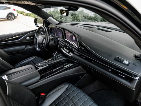 Used 2023 Cadillac Escalade V image 45