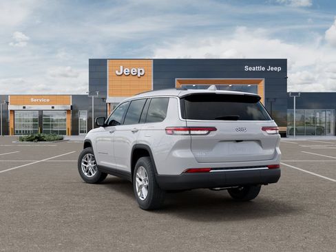 New 2026 Jeep Grand Cherokee L Laredo AWD/4WD image 4