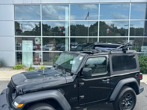 Used 2023 Jeep Wrangler Sport AWD/4WD image 4