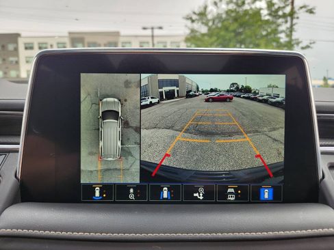 Used 2022 GMC Yukon SLT w/ SLT Premium Package AWD/4WD image 30