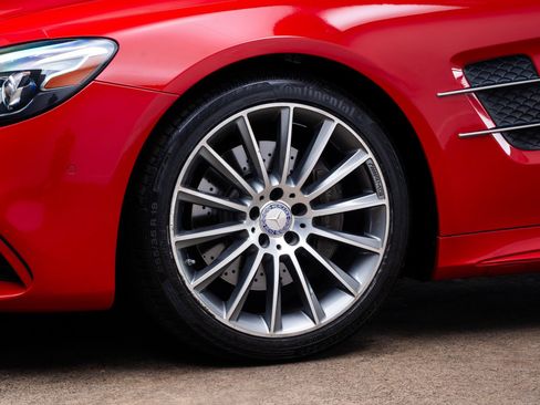 Used 2017 Mercedes-Benz SL 450 image 4
