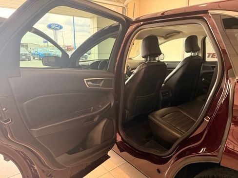 Used 2024 Ford Edge SEL AWD/4WD image 15