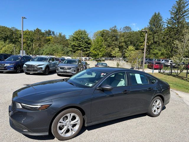 Used 2024 Honda Accord LX image 2