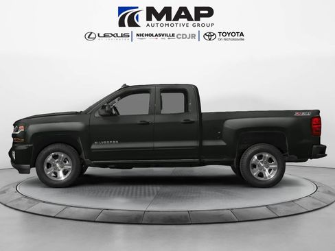 Used 2019 Chevrolet Silverado 1500 LT w/ All Star Edition AWD/4WD image 3