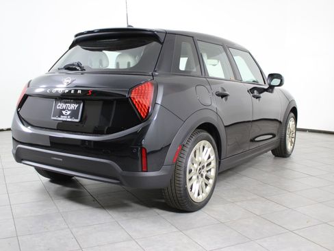 New 2026 MINI Cooper S image 8