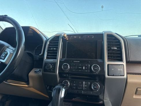 Used 2017 Ford F150 Lariat w/ Equipment Group 501A Mid image 23