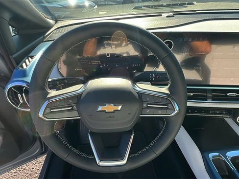 New 2026 Chevrolet Equinox EV LT image 19