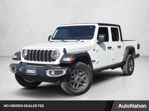 Used 2025 Jeep Gladiator Sport AWD/4WD image 1