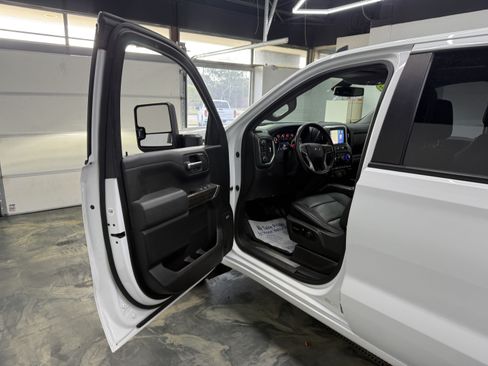 Used 2021 Chevrolet Silverado 1500 RST w/ True North Edition Plus AWD/4WD image 8