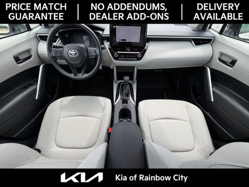 Used 2025 Toyota Corolla Cross L FWD image 23