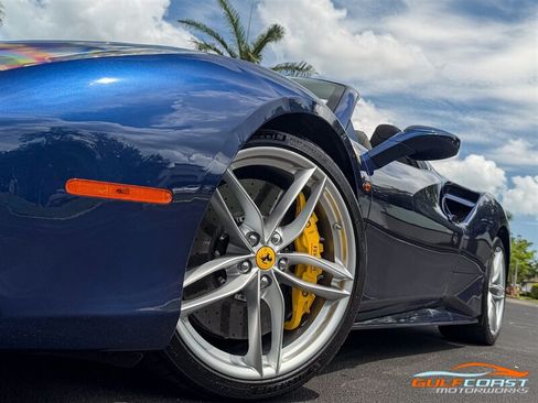 Used 2017 Ferrari 488 Spider RWD image 11