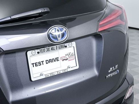 Used 2018 Toyota RAV4 XLE w/ Convenience Package AWD/4WD image 36