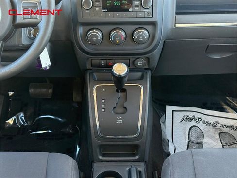 Used 2016 Jeep Patriot Sport image 18