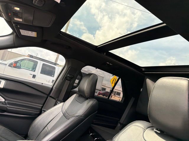 Used 2020 Ford Explorer ST w/ ST Street Pack AWD/4WD image 17
