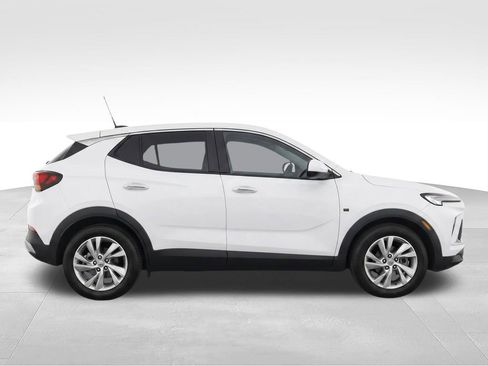 Used 2024 Buick Encore GX Preferred w/ Comfort Package FWD image 9