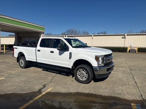 Used 2019 Ford F250 XL w/ STX Appearance Package image 15