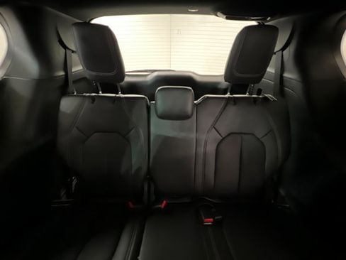 New 2026 Chrysler Pacifica Select FWD image 21