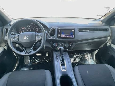 Used 2021 Honda HR-V Sport image 28