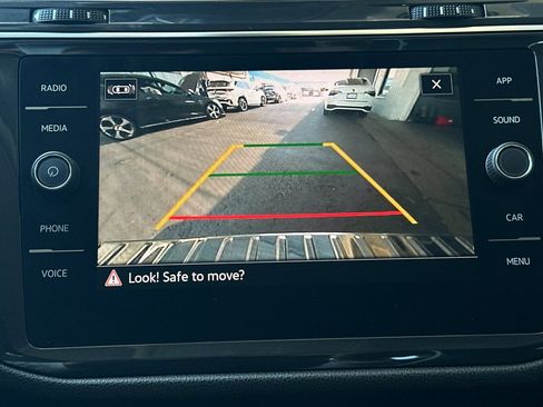 Used 2023 Volkswagen Tiguan SE image 20