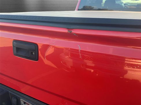 Used 2015 GMC Sierra 2500 4x4 Crew Cab w/ Snow Plow Prep Package image 13