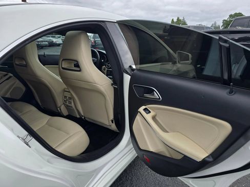 Used 2019 Mercedes-Benz CLA 250 4MATIC image 13