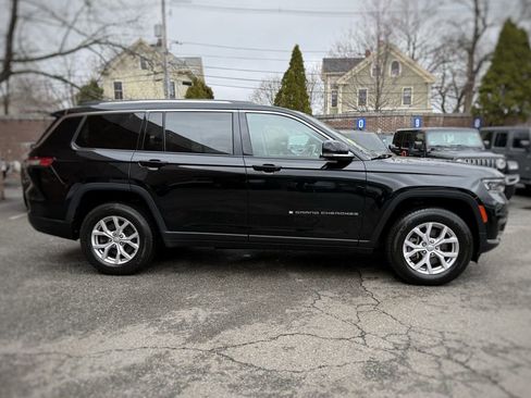 Used 2022 Jeep Grand Cherokee L Limited AWD/4WD image 4