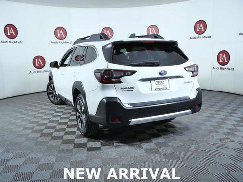 Used 2025 Subaru Outback Limited image 6