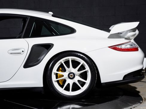 Used 2011 Porsche 911 GT2 RS image 34
