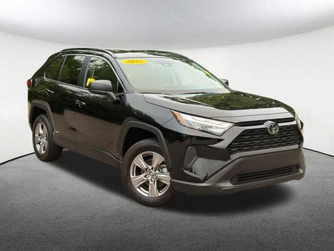 Certified 2025 Toyota RAV4 LE AWD/4WD image 2