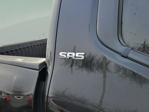 Used 2024 Toyota Tacoma SR5 w/ SR5 Upgrade Package image 8