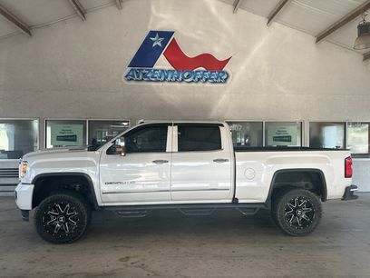 Used 2019 GMC Sierra 2500 Denali w/ Duramax Plus Package