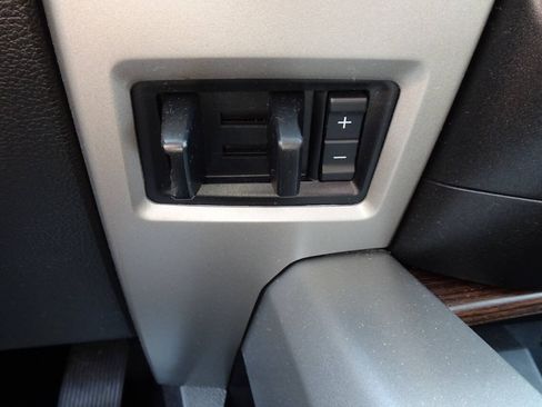 Used 2017 Ford F150 Lariat AWD/4WD image 29