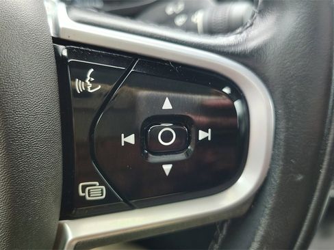 Used 2020 Volvo S60 T5 Momentum image 15