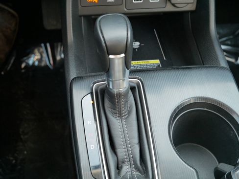 Certified 2024 Honda Civic Touring image 24