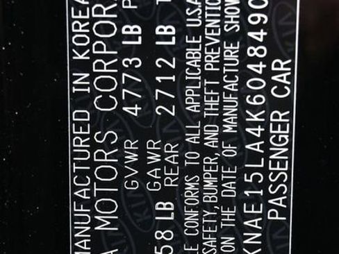 Used 2019 Kia Stinger image 8