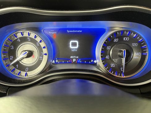 Used 2021 Chrysler 300 S image 25