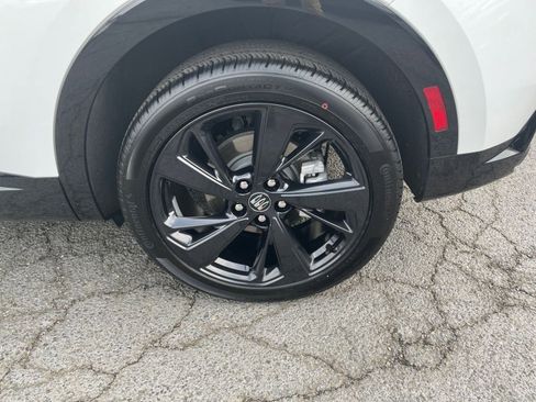 Used 2024 Buick Envision Sport Touring image 36