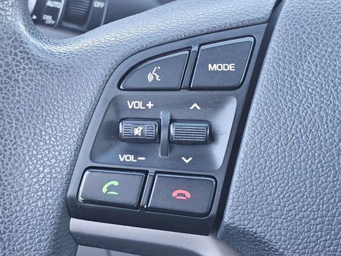 Used 2018 Hyundai Tucson SEL image 16