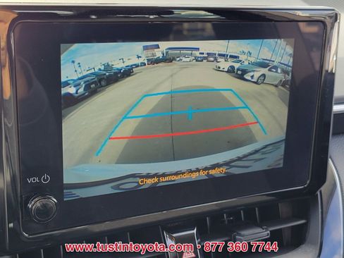 Used 2023 Toyota Corolla LE image 21