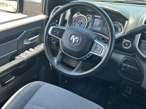 Used 2023 RAM 3500 Big Horn AWD/4WD image 15