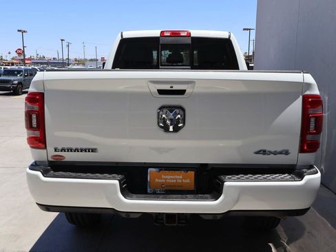 Used 2024 RAM 2500 Laramie AWD/4WD image 4