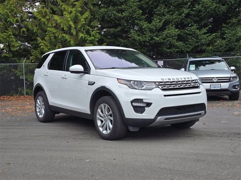 Used 2018 Land Rover Discovery Sport HSE image 1