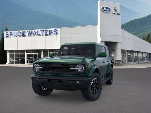 New 2025 Ford Bronco Outer Banks AWD/4WD image 2