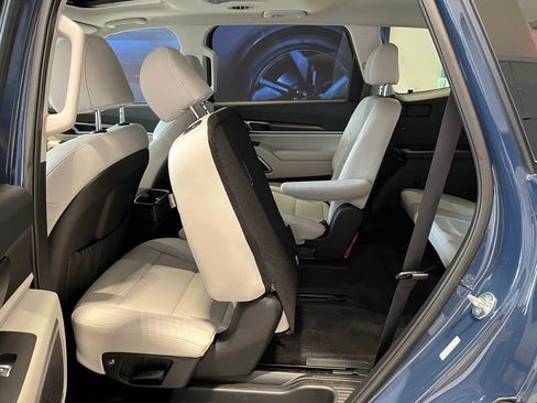 Used 2024 Kia Telluride S w/ S Sunroof Package AWD/4WD image 24