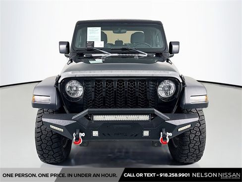 Used 2020 Jeep Gladiator Sport w/ Quick Order Package 24S image 2